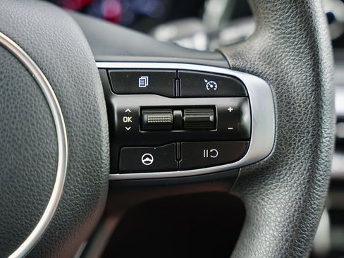 Used 2023 Kia K5 LXS image 17