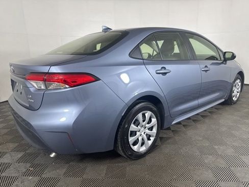 Used 2025 Toyota Corolla LE FWD image 3