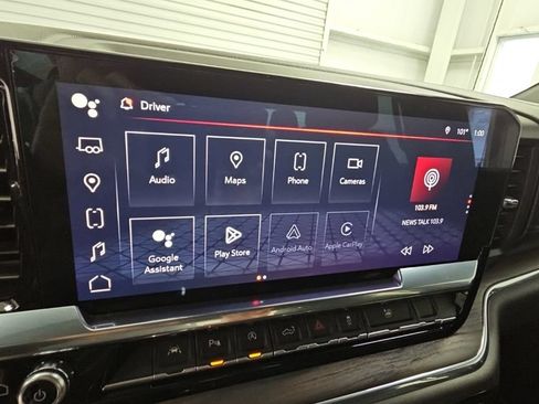 Used 2023 GMC Sierra 1500 SLT w/ SLT Premium Plus Package AWD/4WD image 15