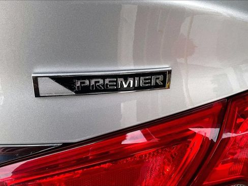 Used 2019 Chevrolet Impala Premier FWD image 23