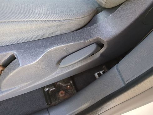 Used 2011 Ford Transit Connect XLT image 17