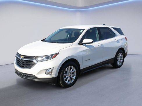 Used 2020 Chevrolet Equinox LT FWD image 2