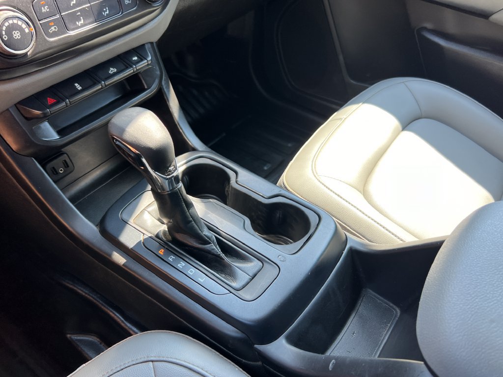 Used 2022 Chevrolet Colorado W/T RWD image 30