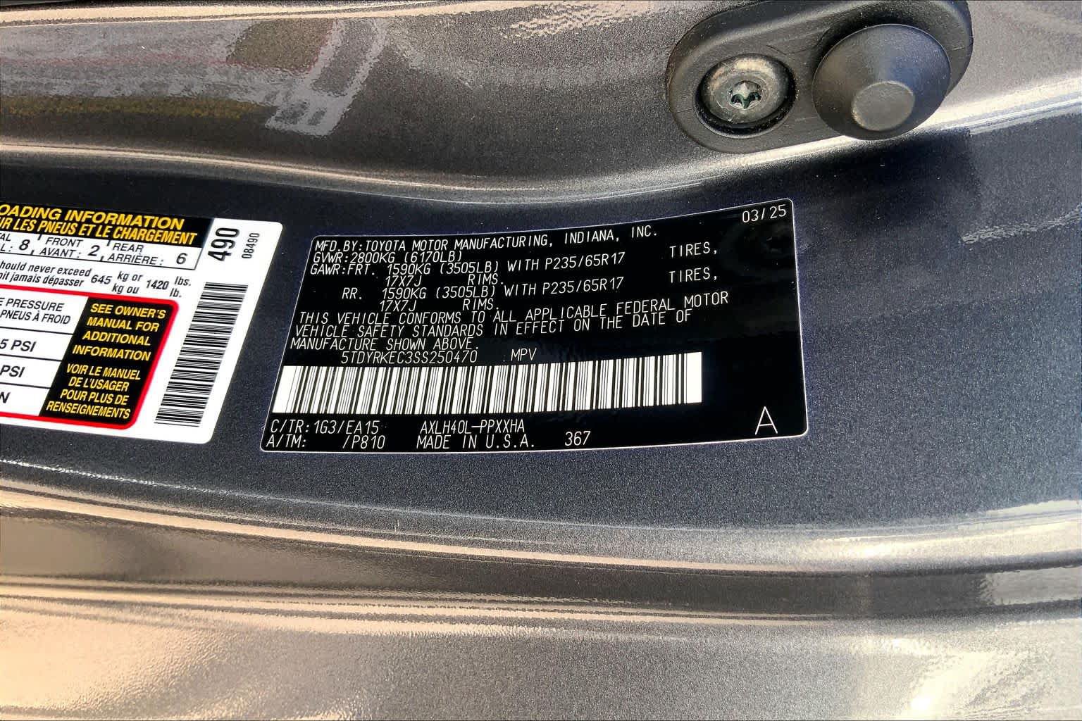 Used 2025 Toyota Sienna XLE FWD image 33