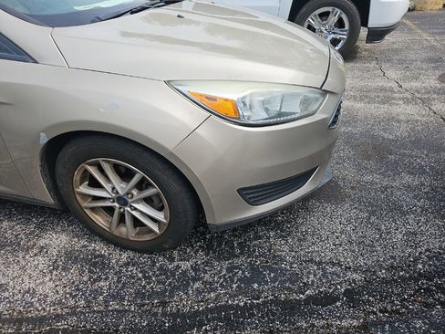 Used 2017 Ford Focus SE FWD image 12