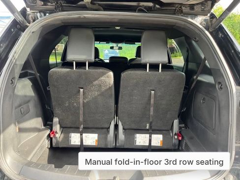 Used 2017 Ford Explorer XLT w/ Equipment Group 202A image 40