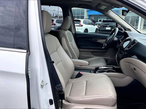 Used 2021 Honda Pilot Touring image 28