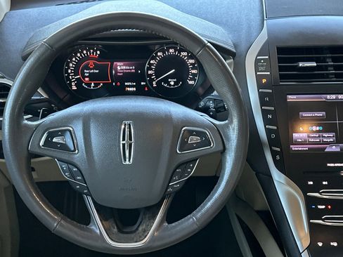 Used 2013 Lincoln MKZ FWD image 14