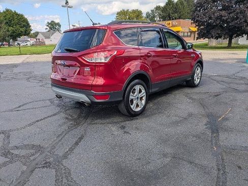 Used 2016 Ford Escape SE w/ Equipment Group 201A AWD/4WD image 7