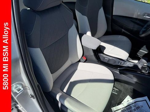 Used 2020 Toyota Corolla LE w/ LE Convenience Package FWD image 11