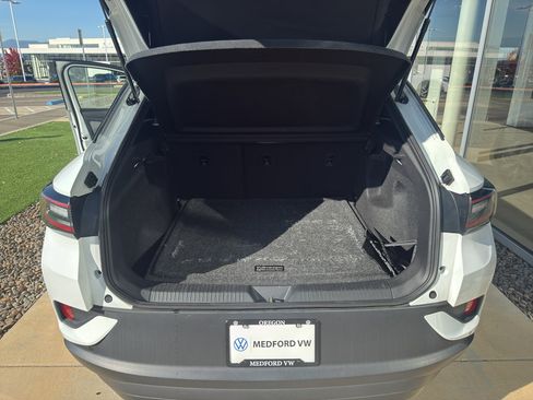 Used 2023 Volkswagen ID.4 Pro image 15