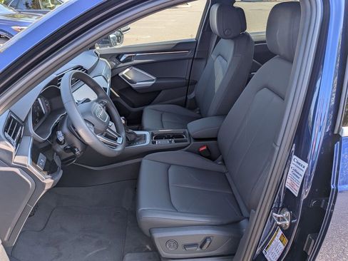 New 2025 Audi Q3 2.0T Premium image 11