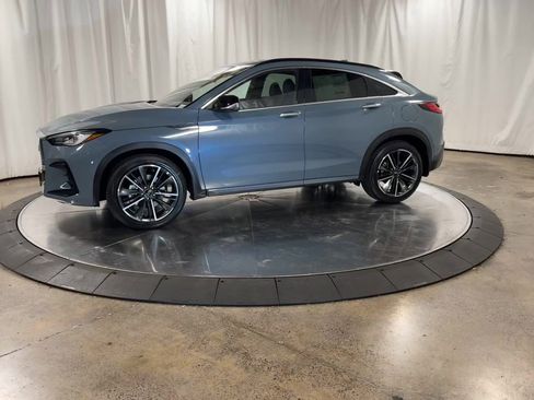 Certified 2025 INFINITI QX55 Luxe w/ Cargo Package image 5