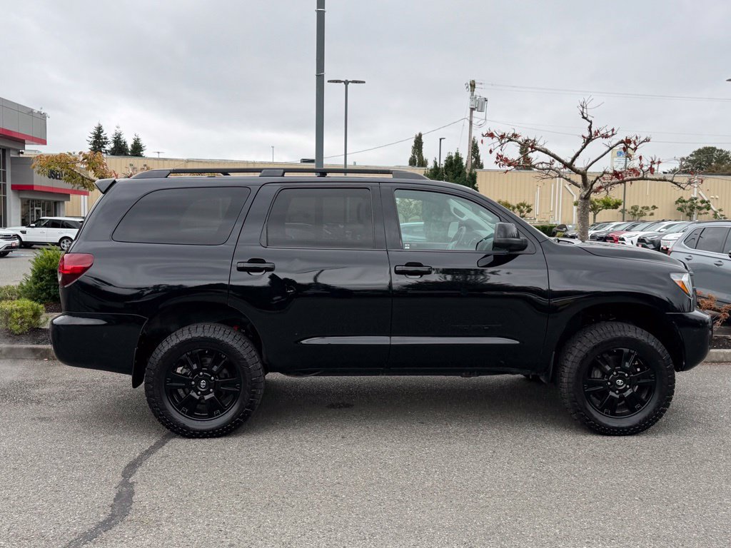 Used 2018 Toyota Sequoia TRD Sport AWD/4WD image 6