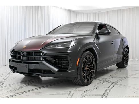 Used 2025 Lamborghini Urus SE image 6