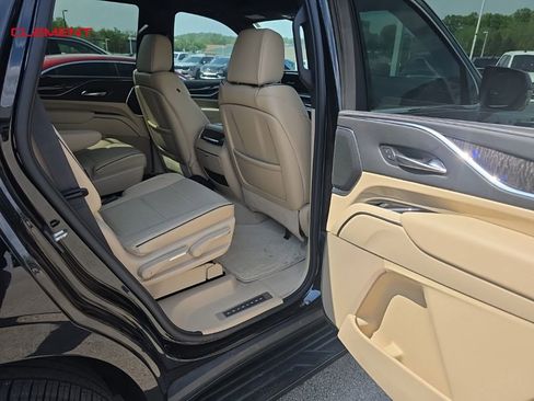 Used 2021 Cadillac Escalade Premium Luxury w/ Driver Assist Tech Package AWD/4WD image 27