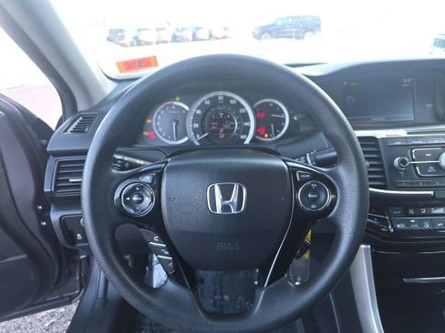 Used 2016 Honda Accord LX image 22