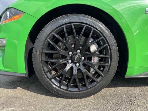 Used 2019 Ford Mustang GT w/ GT Performance Package RWD image 9