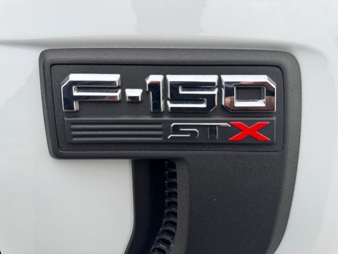 Used 2022 Ford F150 XL w/ STX Appearance Package image 16