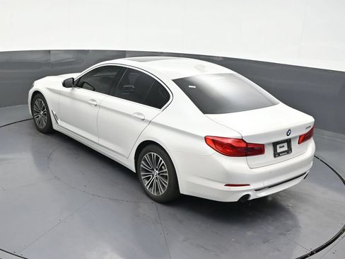 Used 2019 BMW 530i w/ Convenience Package RWD image 17