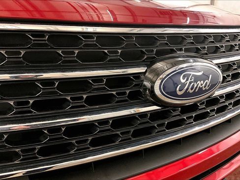 Certified 2020 Ford Explorer XLT w/ Class III Trailer Tow Package image 30