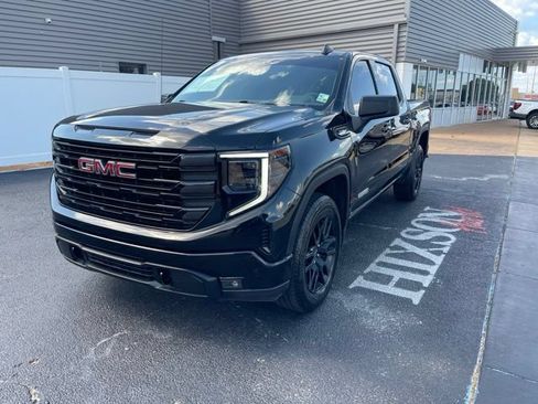 Used 2025 GMC Sierra 1500 Elevation RWD image 1