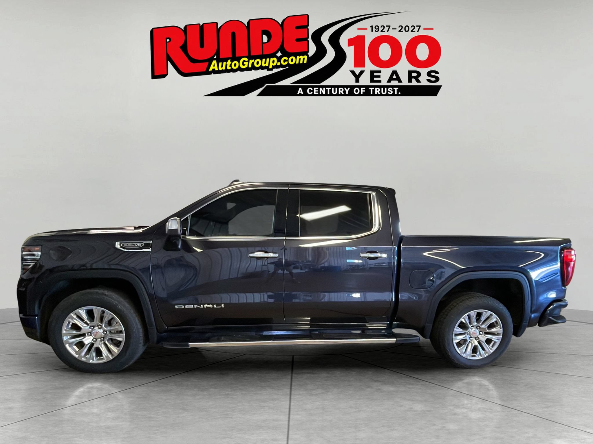 Used 2022 GMC Sierra 1500 Denali AWD/4WD image 2