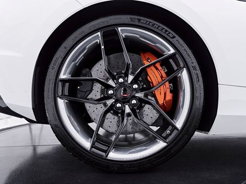 Used 2025 Chevrolet Corvette Z06 RWD image 40