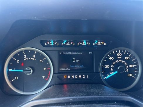 Used 2015 Ford F150 XLT w/ Equipment Group 302A Luxury image 12