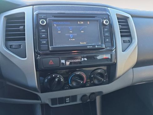 Used 2015 Toyota Tacoma PreRunner image 10