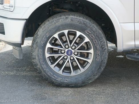 Used 2018 Ford F150 XLT w/ Equipment Group 302A Luxury AWD/4WD image 6