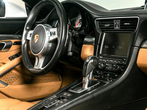 Used 2015 Porsche 911 Carrera S image 29