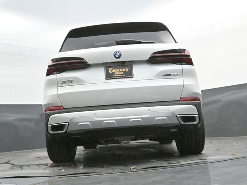 New 2026 BMW X5 xDrive50e image 51