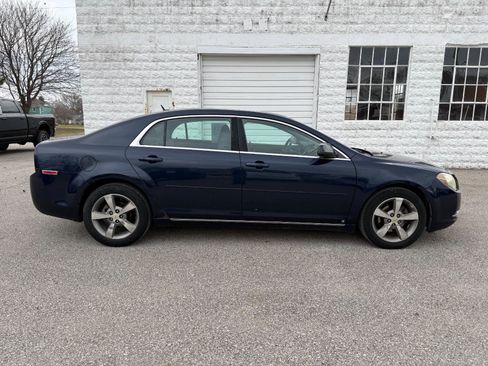 Used 2009 Chevrolet Malibu LT w/ Rear Power Package image 4