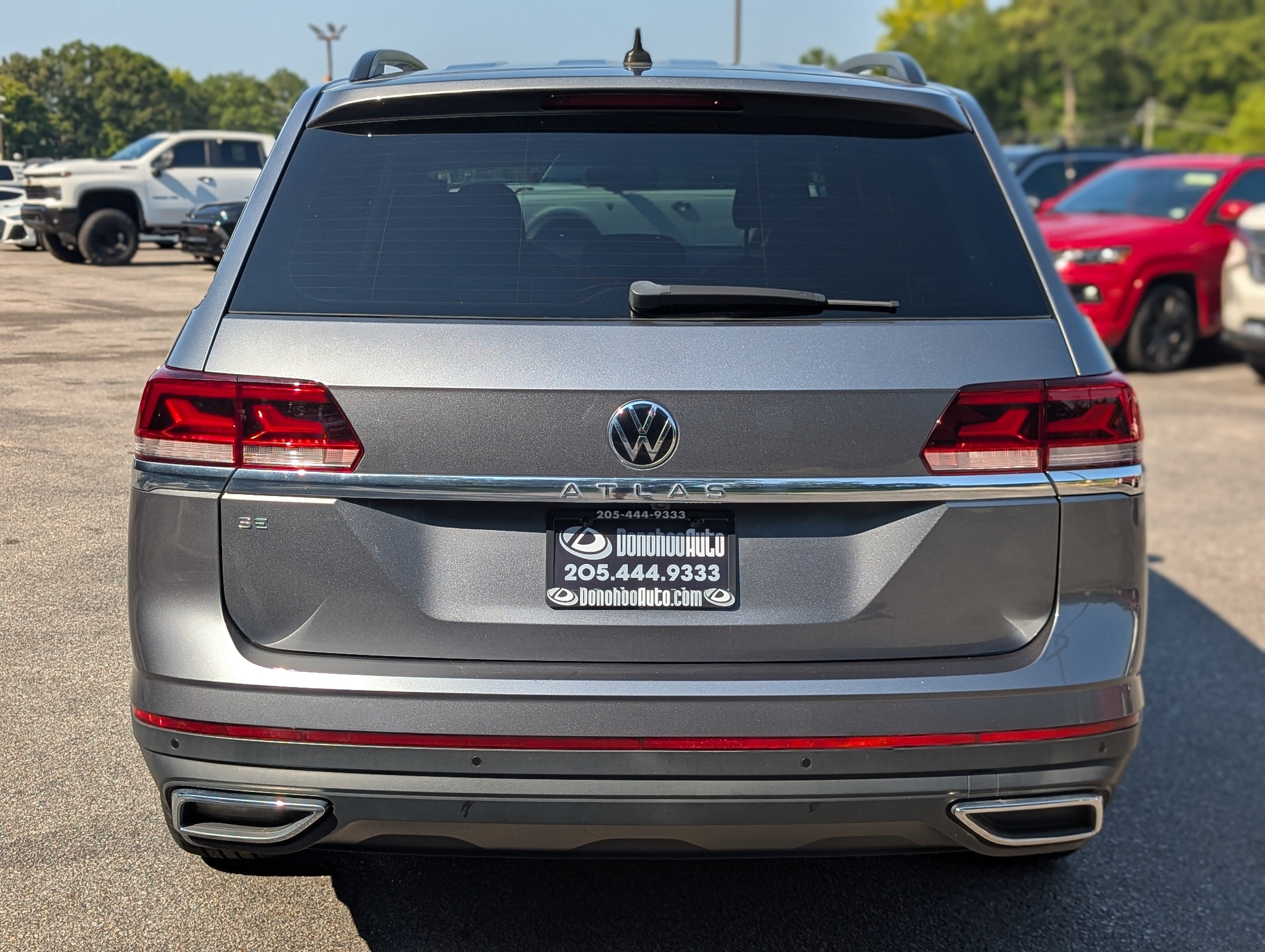 Used 2023 Volkswagen Atlas SE w/ Black Wheel Package FWD image 8