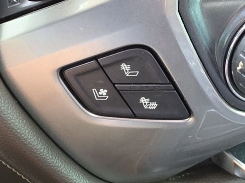 Used 2017 Chevrolet Silverado 1500 LTZ w/ LTZ Plus Package AWD/4WD image 18