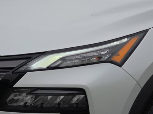 New 2026 Nissan Rogue SV w/ Cold Weather Package FWD image 29
