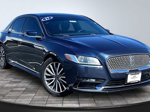 Used 2017 Lincoln Continental Select image 12