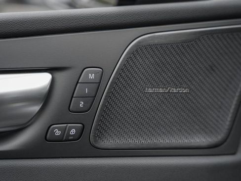 New 2026 Volvo XC60 B5 Plus w/ Protection Package Premier image 35