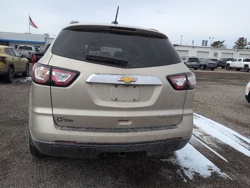 Used 2016 Chevrolet Traverse LT image 5