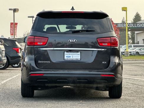 Used 2021 Kia Sedona EX image 7