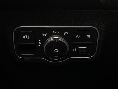 Certified 2026 Mercedes-Benz GLB 250 4MATIC image 14