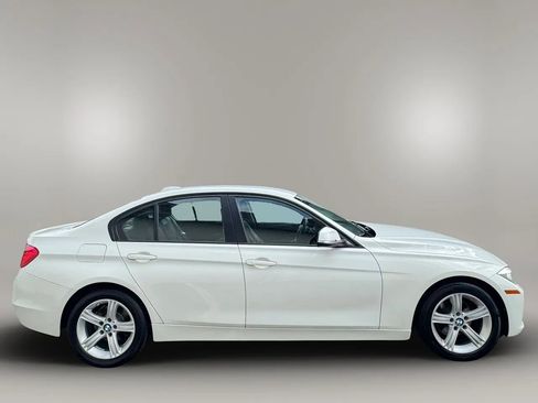 Used 2015 BMW 320i Sedan RWD image 5