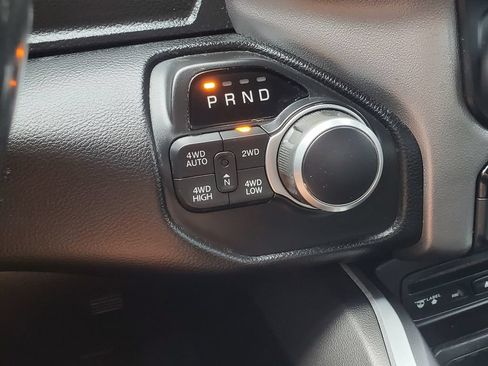 Used 2019 RAM 1500 Big Horn AWD/4WD image 32