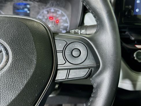 Used 2025 Toyota Corolla SE FWD image 17