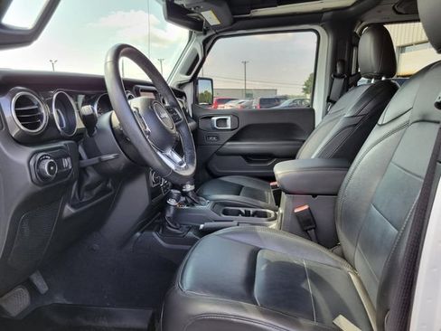 Used 2023 Jeep Wrangler Unlimited Sahara AWD/4WD image 11