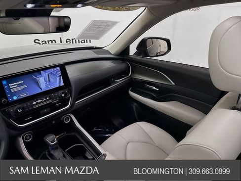 Used 2024 Toyota Grand Highlander XLE image 24