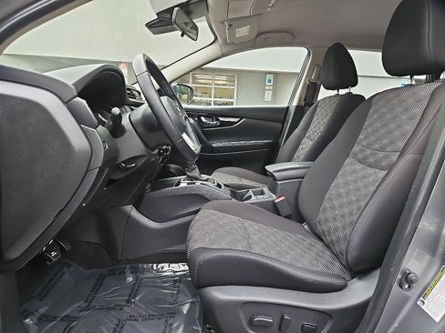 Certified 2021 Nissan Rogue Sport SV image 11