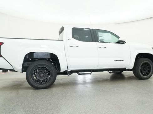 New 2026 Toyota Tacoma SR5 image 30