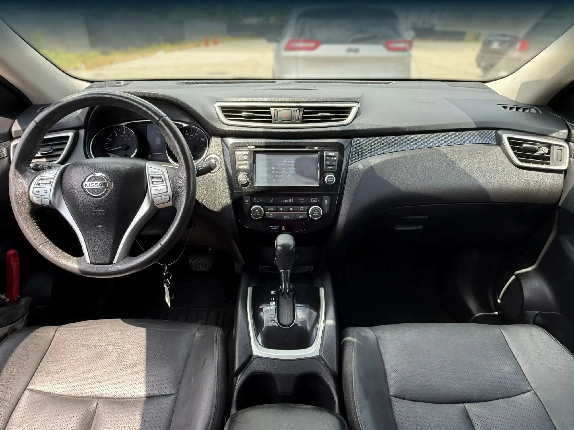 Used 2014 Nissan Rogue SL AWD/4WD image 3